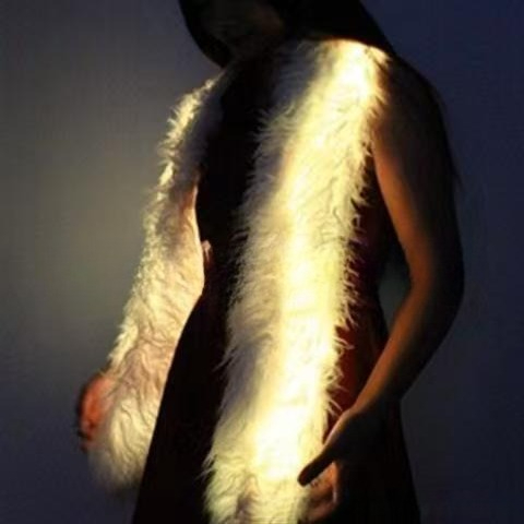 Glow The Dark LED Scarf Fluffy - Tech Accessories For Christmas reseña y precio
